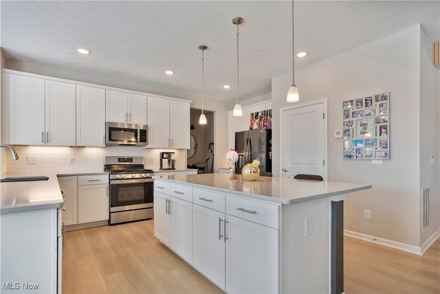 3367 Ponderosa Trail, Green, OH 44685