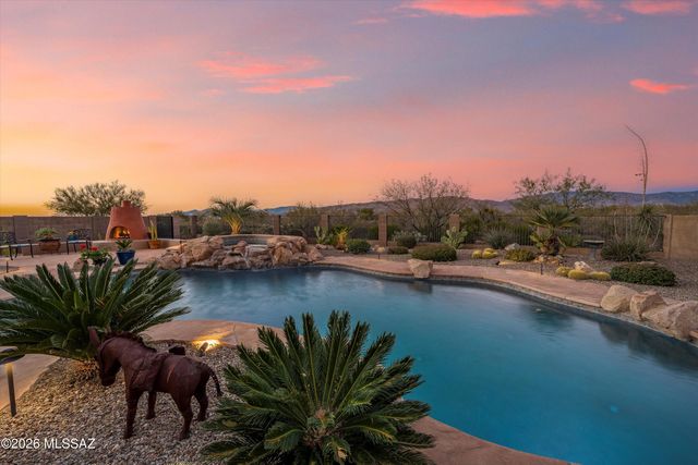 10561 S Coyote Melon Loop, Vail, AZ 85641