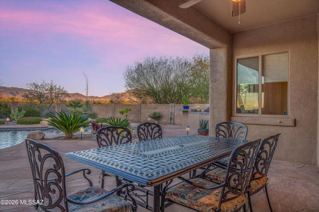 10561 S Coyote Melon Loop, Vail, AZ 85641