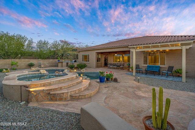 10561 S Coyote Melon Loop, Vail, AZ 85641