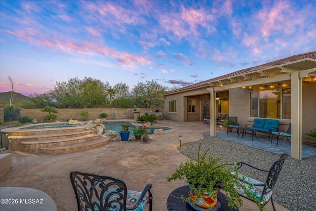 10561 S Coyote Melon Loop, Vail, AZ 85641