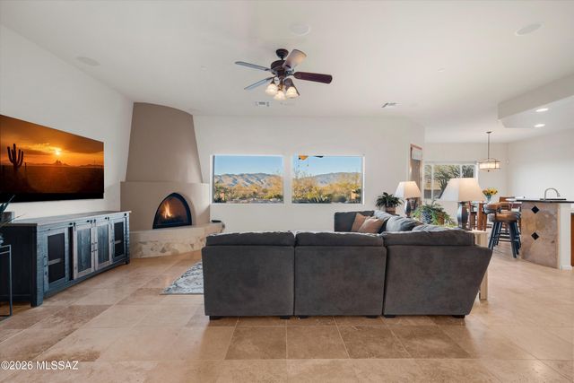 10561 S Coyote Melon Loop, Vail, AZ 85641