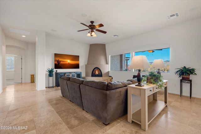 10561 S Coyote Melon Loop, Vail, AZ 85641