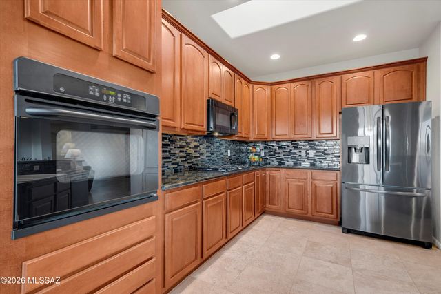 10561 S Coyote Melon Loop, Vail, AZ 85641