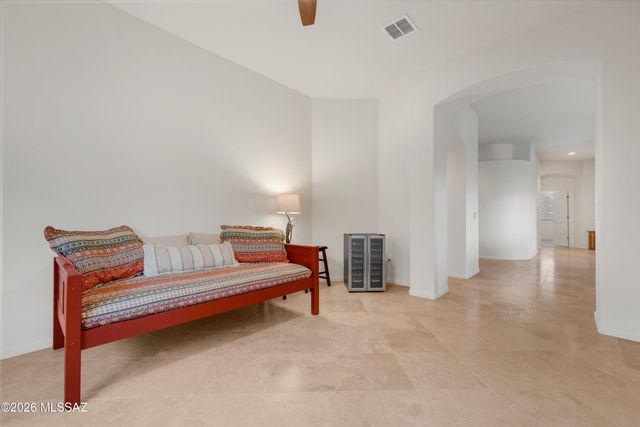 10561 S Coyote Melon Loop, Vail, AZ 85641