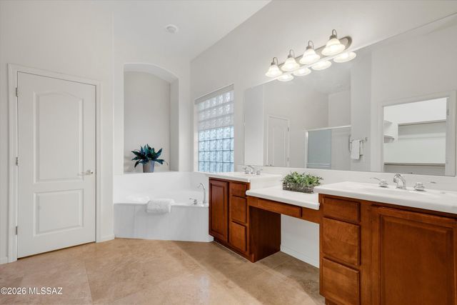 10561 S Coyote Melon Loop, Vail, AZ 85641