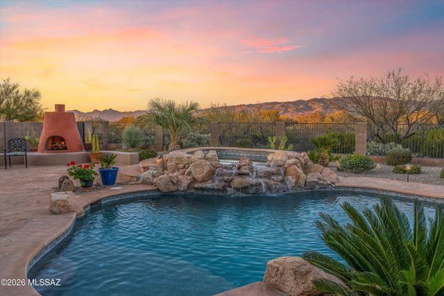 10561 S Coyote Melon Loop, Vail, AZ 85641