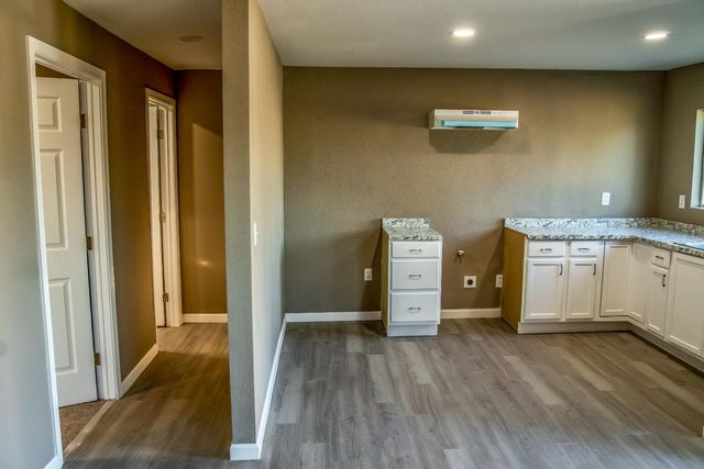 1415 Avondale Ave, Modesto, CA 95358