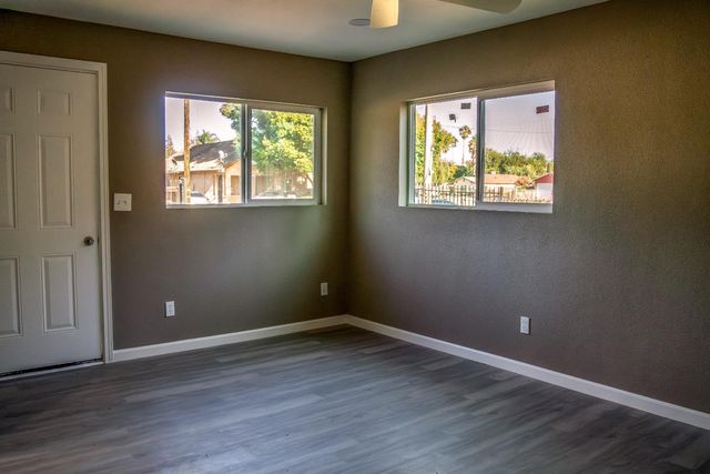 1415 Avondale Ave, Modesto, CA 95358