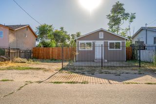 1415 Avondale Ave, Modesto, CA 95358