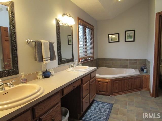 3550 Lakewood Drive, Mount Vernon, IN 47620