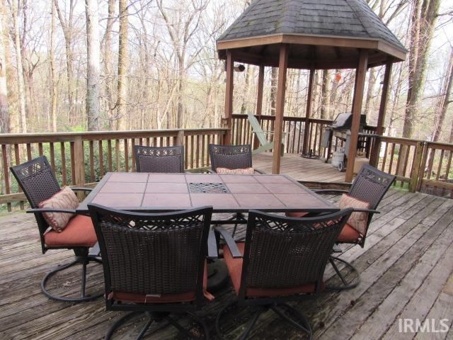 3550 Lakewood Drive, Mount Vernon, IN 47620