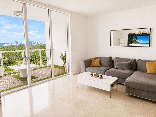 14951 Royal Oaks Ln 1501, North Miami, FL 33181