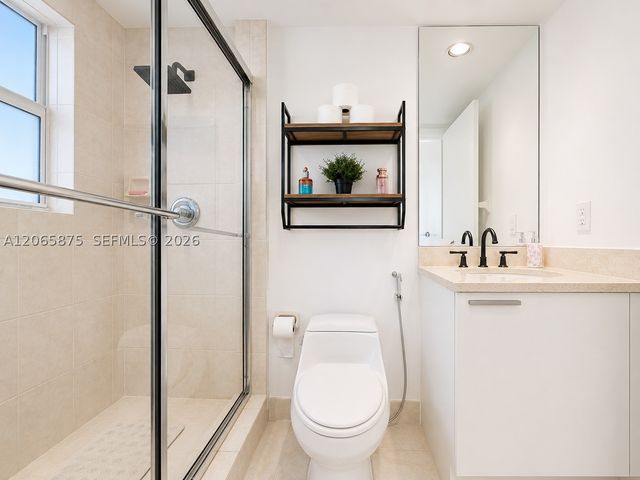 14951 Royal Oaks Ln 1501, North Miami, FL 33181