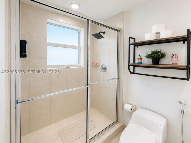 14951 Royal Oaks Ln 1501, North Miami, FL 33181