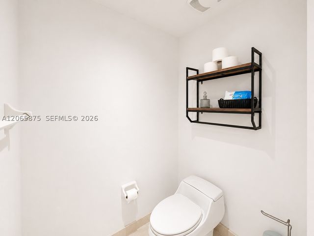 14951 Royal Oaks Ln 1501, North Miami, FL 33181