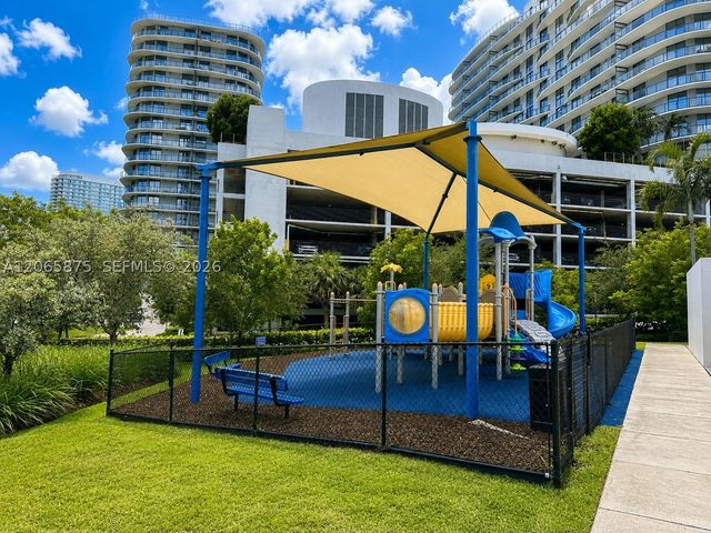 14951 Royal Oaks Ln 1501, North Miami, FL 33181