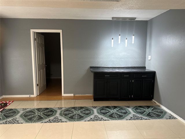 4601 Elm Ridge Lane, Garland, TX 75044