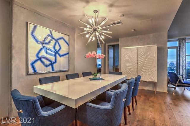 353 East Bonneville Avenue 1002, Las Vegas, NV 89101