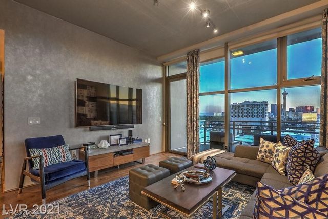 353 East Bonneville Avenue 1002, Las Vegas, NV 89101