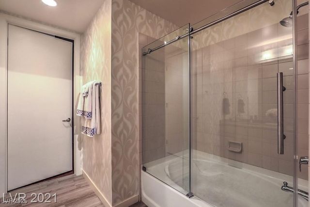 353 East Bonneville Avenue 1002, Las Vegas, NV 89101