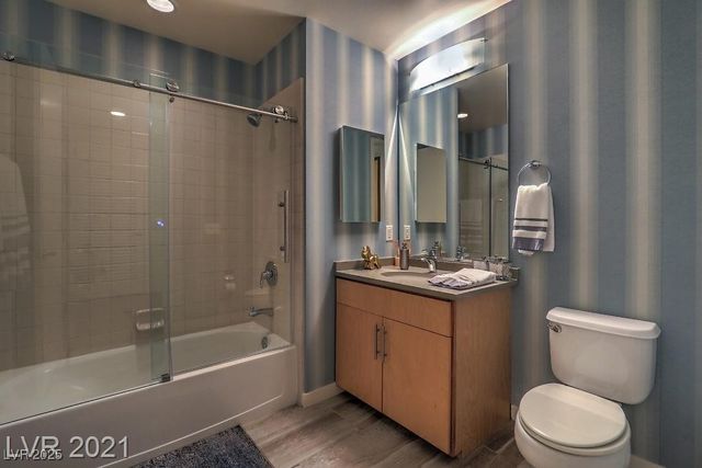 353 East Bonneville Avenue 1002, Las Vegas, NV 89101