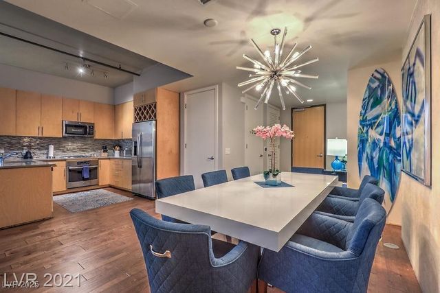 353 East Bonneville Avenue 1002, Las Vegas, NV 89101