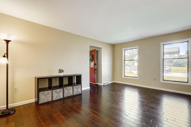 2 MOCKINGBIRD DR, Denver, PA 17517