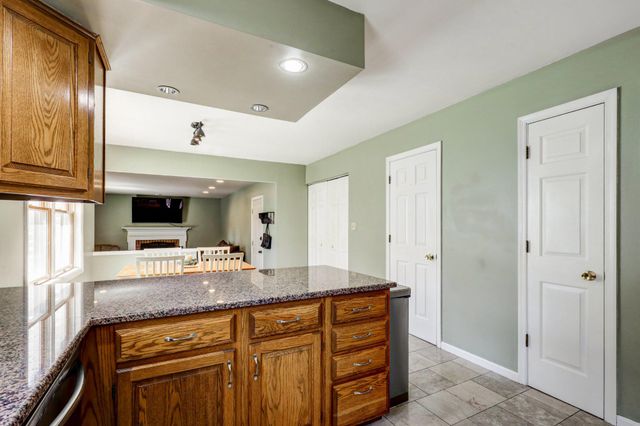 2 MOCKINGBIRD DR, Denver, PA 17517