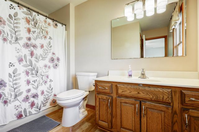 2 MOCKINGBIRD DR, Denver, PA 17517
