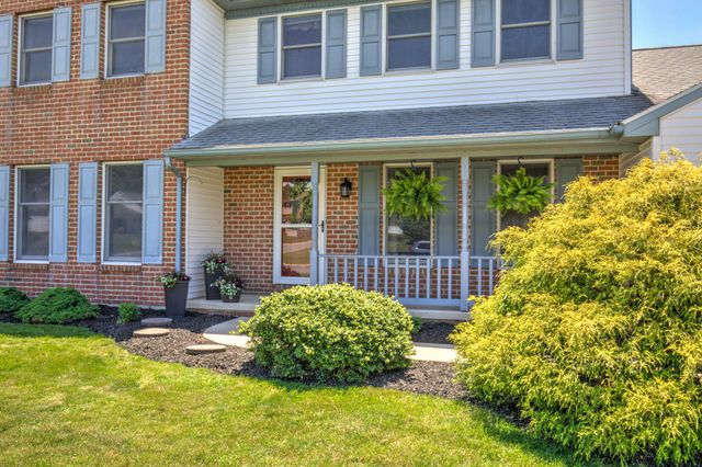 2 MOCKINGBIRD DR, Denver, PA 17517