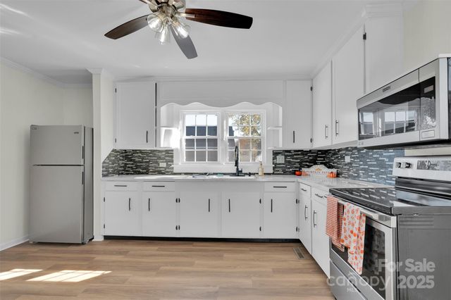 201 W Mccubbins Street, Salisbury, NC 28144