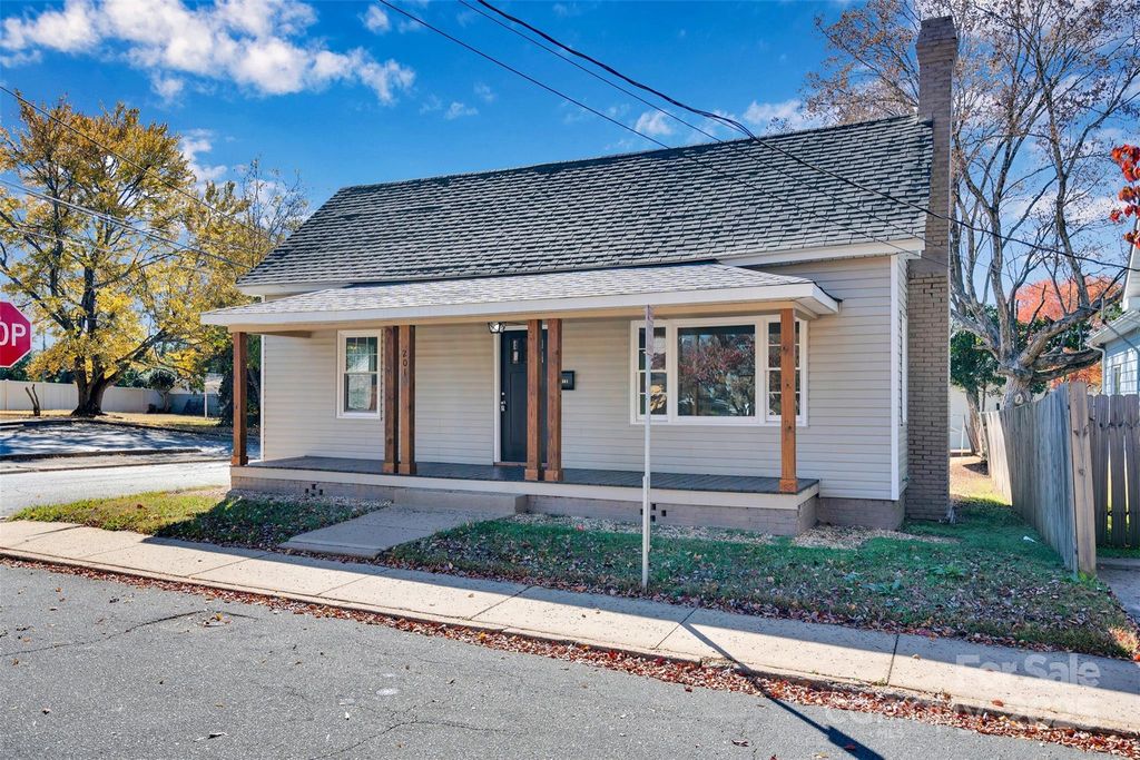 201 W Mccubbins Street, Salisbury, NC 28144