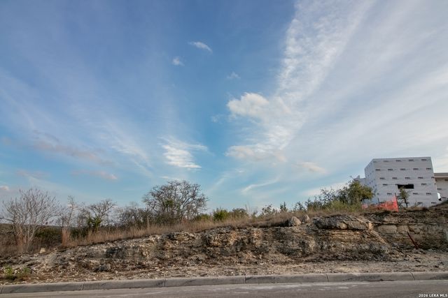 10028 Cates Creek, San Antonio, TX 78255