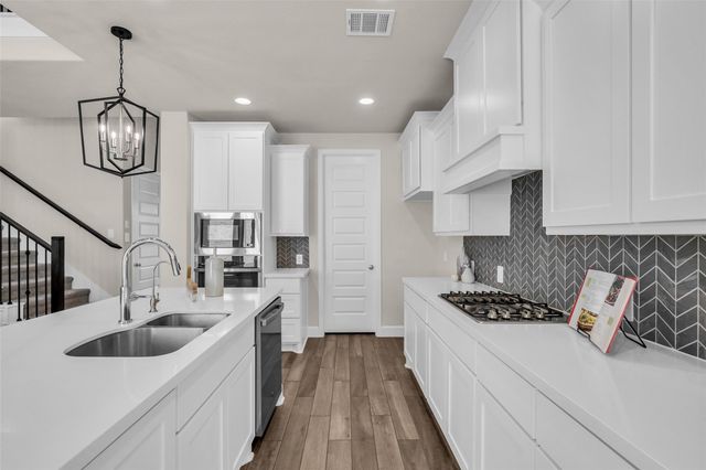 147 Harlequin Duck Court, Magnolia, TX 77354