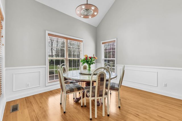 3266 Quincy Ln, Clarksville, TN 37043