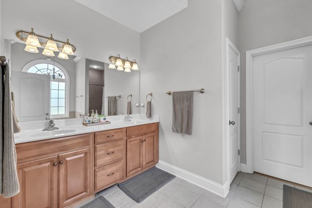 3266 Quincy Ln, Clarksville, TN 37043