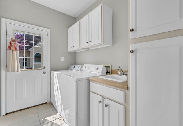 3266 Quincy Ln, Clarksville, TN 37043