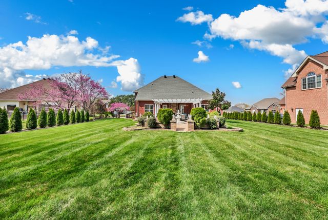 3266 Quincy Ln, Clarksville, TN 37043