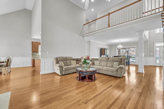 3266 Quincy Ln, Clarksville, TN 37043