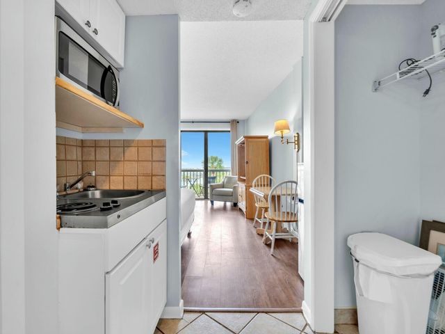 214 Miracle Strip Parkway, #A307, Fort Walton Beach, FL 32548