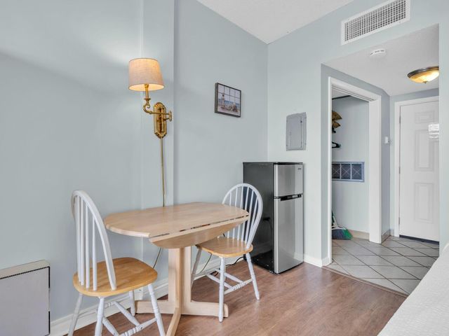 214 Miracle Strip Parkway, #A307, Fort Walton Beach, FL 32548