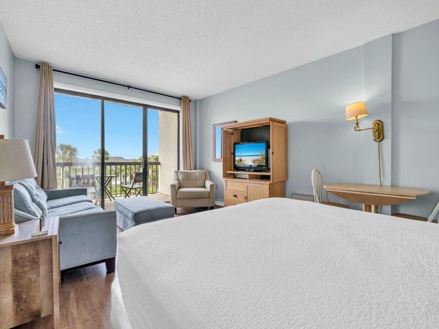 214 Miracle Strip Parkway, #A307, Fort Walton Beach, FL 32548