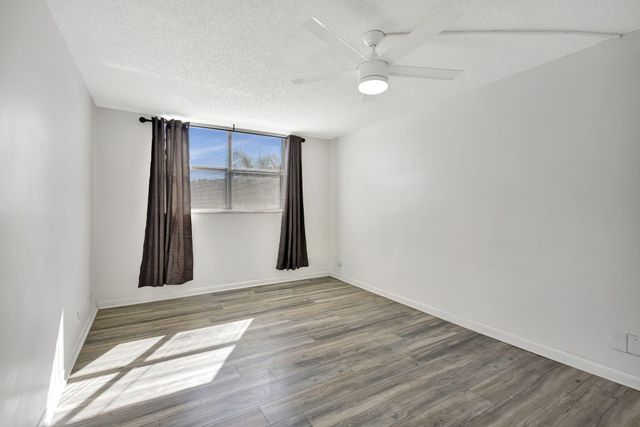 500 Executive Center Drive 3-j, West Palm Beach, FL 33401