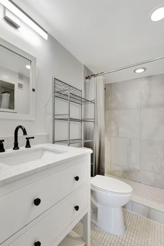 500 Executive Center Drive 3-j, West Palm Beach, FL 33401