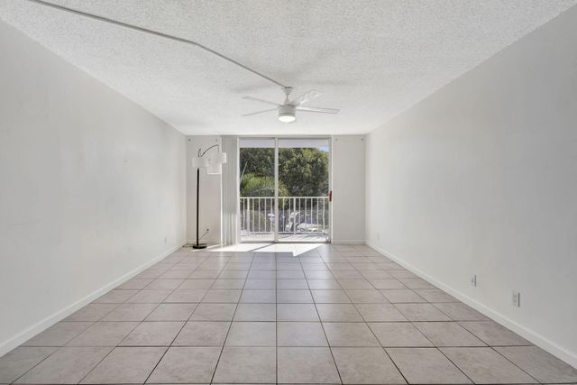 500 Executive Center Drive 3-j, West Palm Beach, FL 33401
