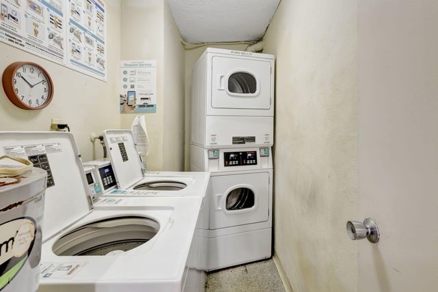 500 Executive Center Drive 3-j, West Palm Beach, FL 33401