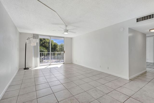 500 Executive Center Drive 3-j, West Palm Beach, FL 33401