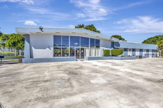 500 Executive Center Drive 3-j, West Palm Beach, FL 33401