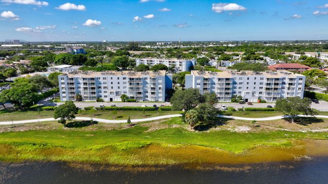 500 Executive Center Drive 3-j, West Palm Beach, FL 33401